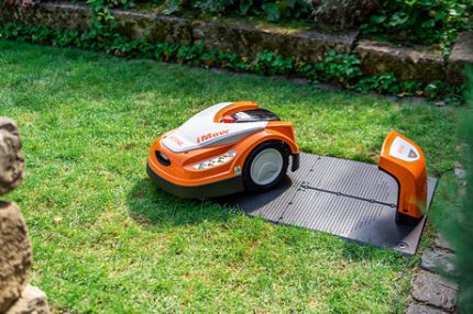 Robot
  cortacésped STIHL RMI 422 PC – Modelo 2022