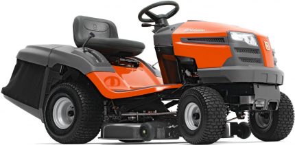 Tractor
  cortacésped Husqvarna TC 138L: artículo devuelto con parachoques y ligeros
  rayones