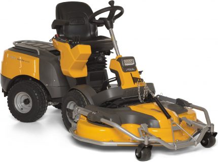Cortacésped
  frontal Stiga Park Pro 740 IOX 4WD - dispositivo básico sin cortacésped -
  modelo 2021